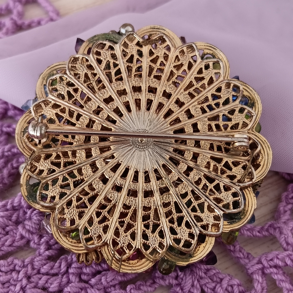 Elegant Vintage Jewelry Set - Picture 5 of 8